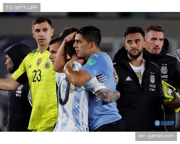 阿圭罗战术适配性突出，助力球队灵活应对多样挑战表现抢眼